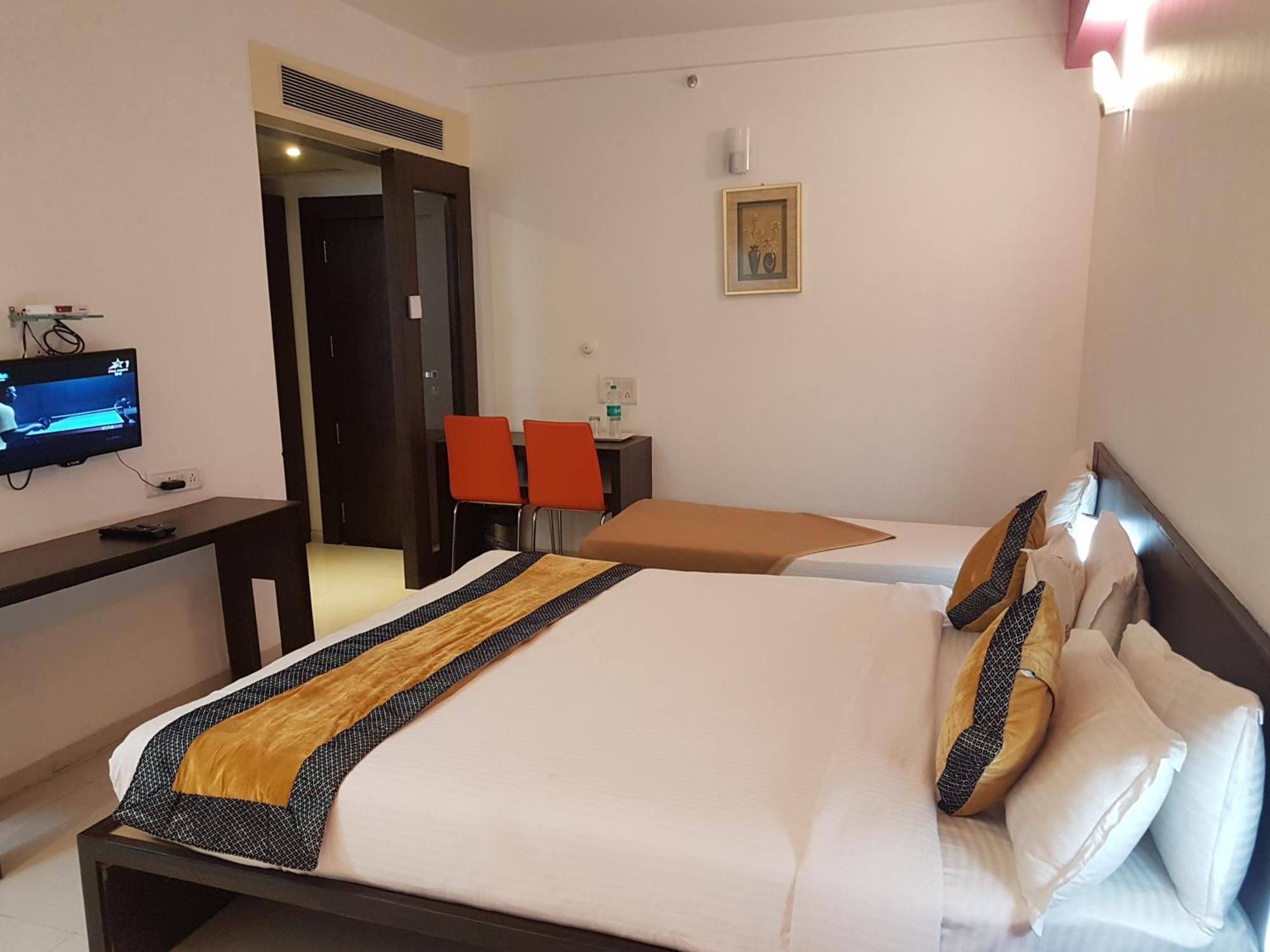 Hotel Golden View Sirdi Kültér fotó