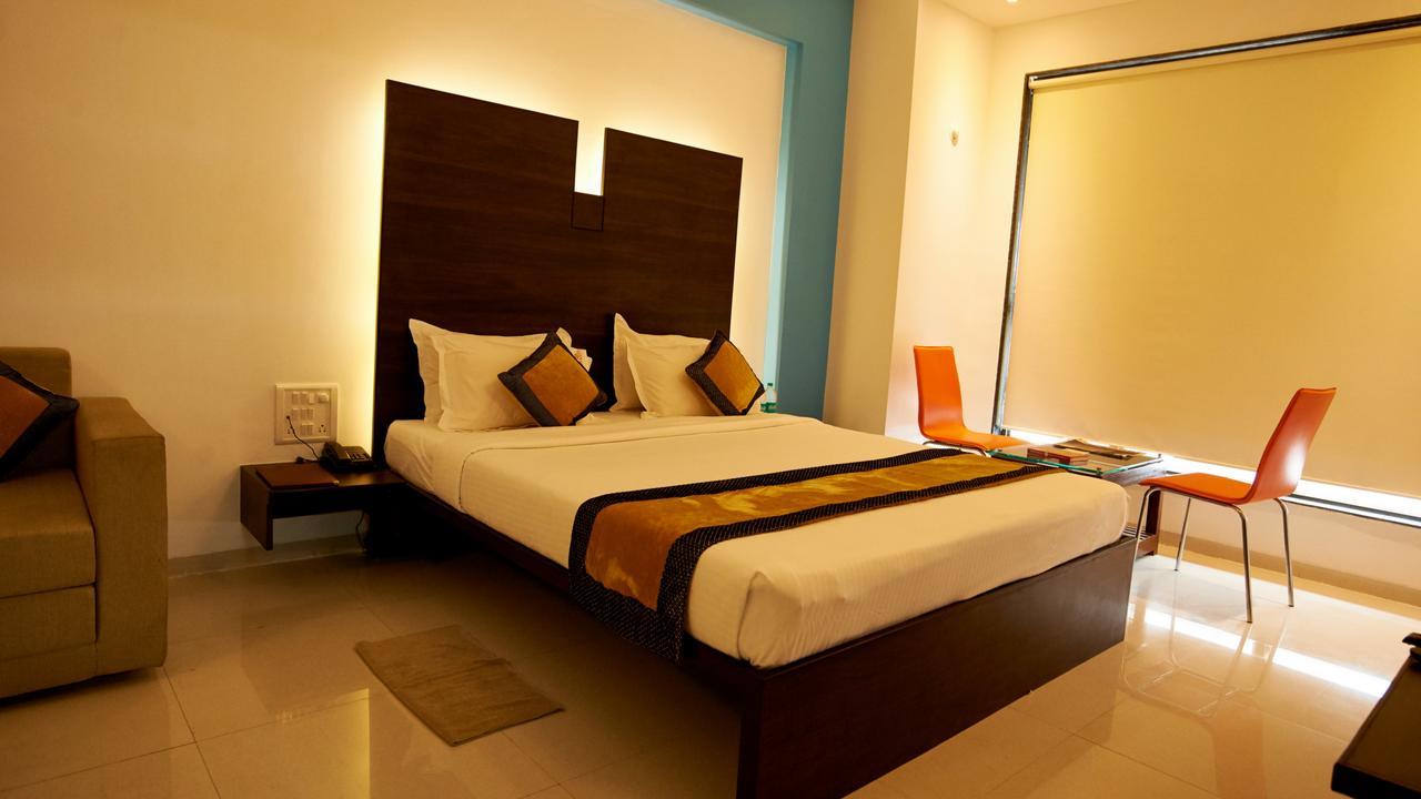 Hotel Golden View Sirdi Kültér fotó