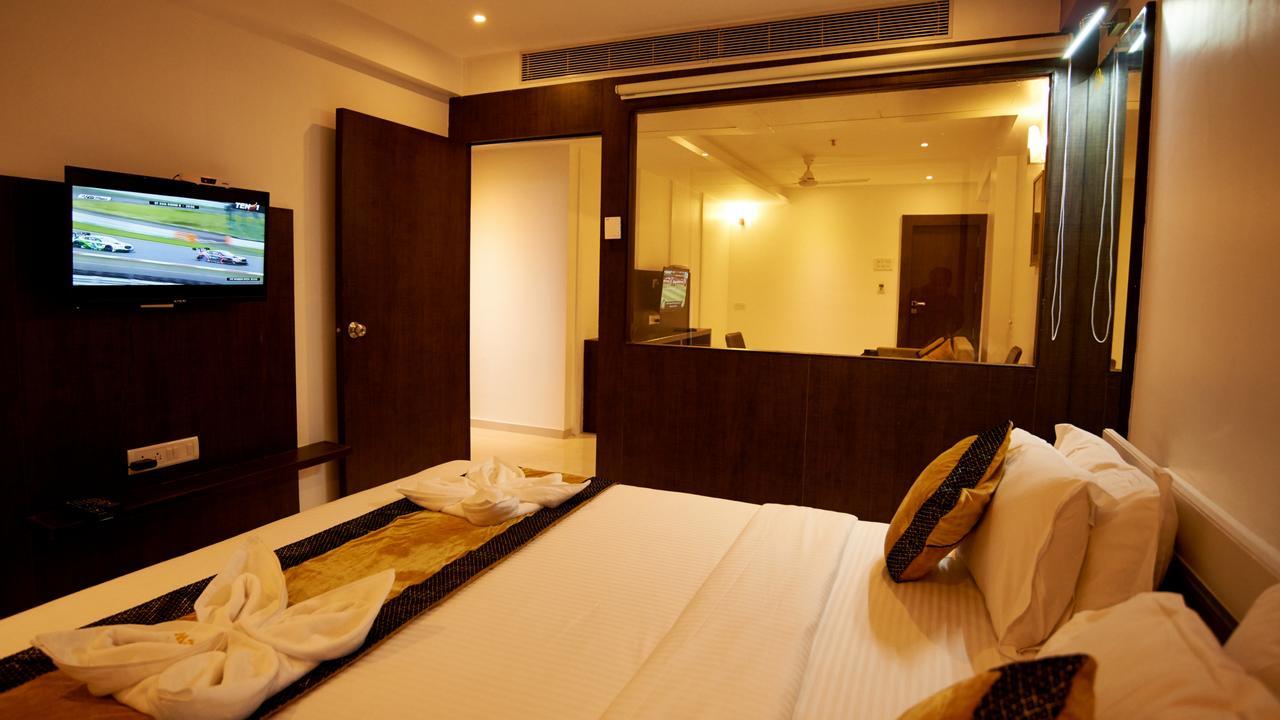 Hotel Golden View Sirdi Kültér fotó